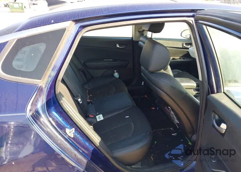 2019 Kia Optima S from USA, damaged, VIN 5XXGT4L37KG289897